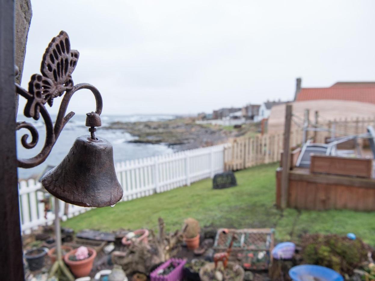 Pew With A View - Seafront Cottages Sandhaven Room photo